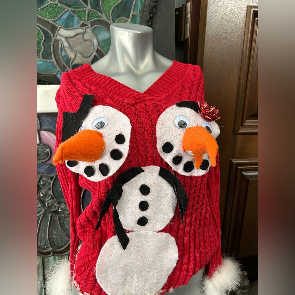 Worlds Ugliest Christmas Sweater - Picture 1 of 8